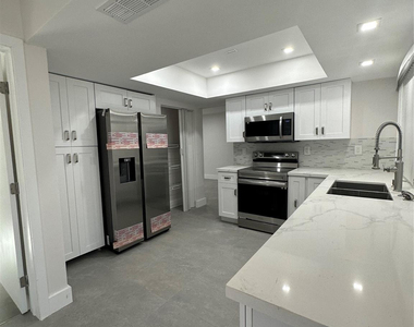 6350 Liberty Street - Photo Thumbnail 5