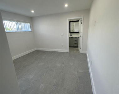 6350 Liberty Street - Photo Thumbnail 7