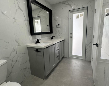 6350 Liberty Street - Photo Thumbnail 10