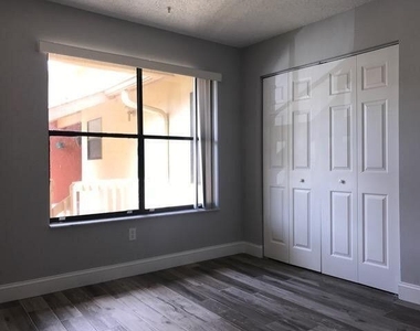 13025 Northshire Trail - Photo Thumbnail 8