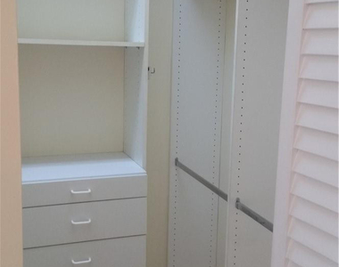 6908 Nw 33rd Street - Photo Thumbnail 6