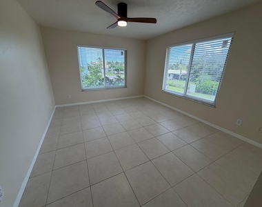 1180 Carlton Court - Photo Thumbnail 16
