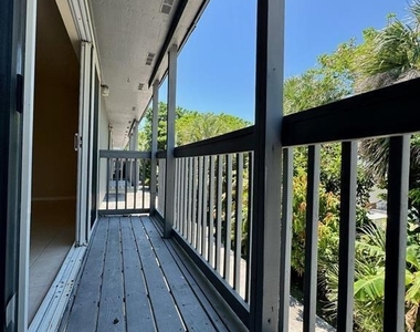 1180 Carlton Court - Photo Thumbnail 25