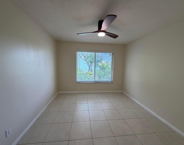 1180 Carlton Court - Photo Thumbnail 11