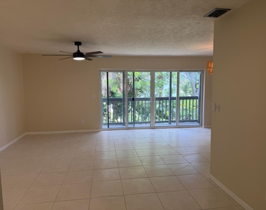 1180 Carlton Court - Photo Thumbnail 2