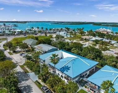 1180 Carlton Court - Photo Thumbnail 27