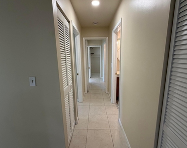 1180 Carlton Court - Photo Thumbnail 10