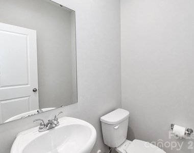 105 Silverwood Court - Photo Thumbnail 27