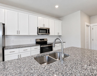 105 Silverwood Court - Photo Thumbnail 22