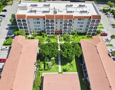 250 Ne 20th Street - Photo Thumbnail 30
