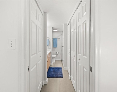 250 Ne 20th Street - Photo Thumbnail 12