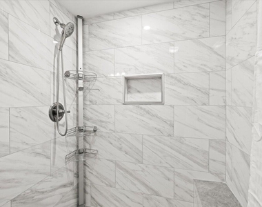 250 Ne 20th Street - Photo Thumbnail 21