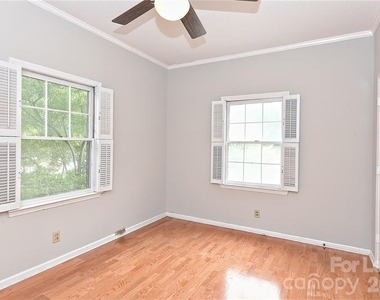 1016 Queens Road - Photo Thumbnail 15