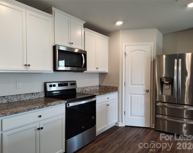 9220 Creedmore Hills Drive - Photo Thumbnail 2