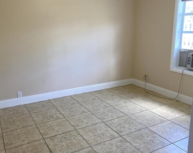 4821 Vermont Avenue - Photo Thumbnail 4