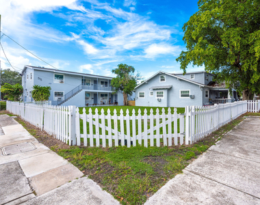 515 N Sapodilla Avenue - Photo Thumbnail 23