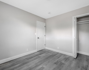 515 N Sapodilla Avenue - Photo Thumbnail 9