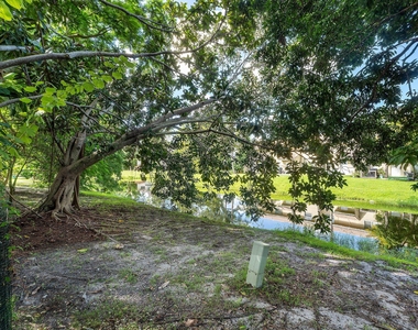 13645 Exotica Lane - Photo Thumbnail 47