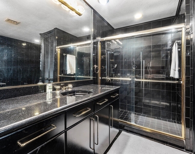 13645 Exotica Lane - Photo Thumbnail 24
