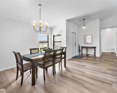 13645 Exotica Lane - Photo Thumbnail 9