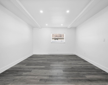 1650 Nw 9th Street - Photo Thumbnail 12