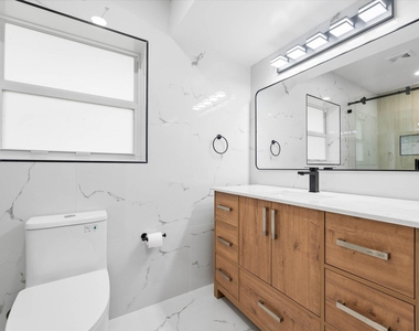 1650 Nw 9th Street - Photo Thumbnail 18