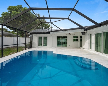 1650 Nw 9th Street - Photo Thumbnail 27