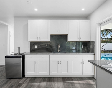 1650 Nw 9th Street - Photo Thumbnail 9