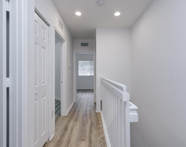 2830 Sw 82nd Avenue - Photo Thumbnail 30