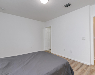 2830 Sw 82nd Avenue - Photo Thumbnail 20