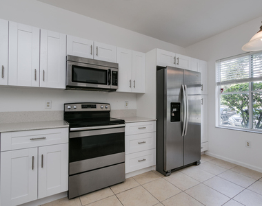 2830 Sw 82nd Avenue - Photo Thumbnail 6