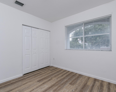 2830 Sw 82nd Avenue - Photo Thumbnail 31