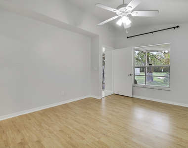 7333 Burgess Drive - Photo Thumbnail 11