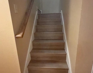 1208 Canoe Lane - Photo Thumbnail 14