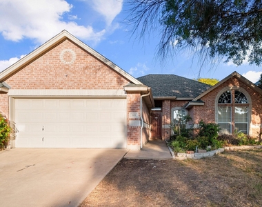 309 Shane Lane - Photo Thumbnail 1
