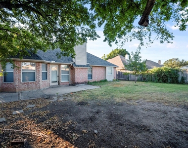 309 Shane Lane - Photo Thumbnail 18