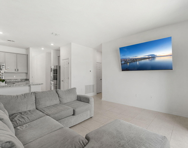 2044 Sw Americana Street - Photo Thumbnail 30