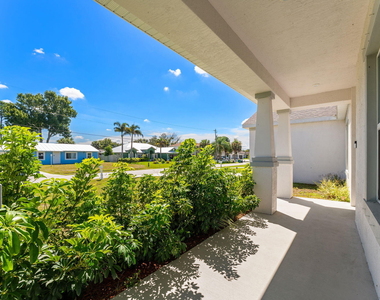 2044 Sw Americana Street - Photo Thumbnail 15