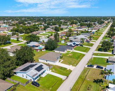 2044 Sw Americana Street - Photo Thumbnail 2