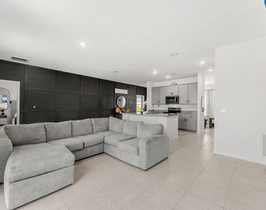 2044 Sw Americana Street - Photo Thumbnail 29
