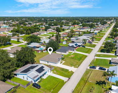 2044 Sw Americana Street - Photo Thumbnail 3
