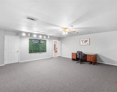 3024 Encino Drive - Photo Thumbnail 22