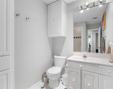 3024 Encino Drive - Photo Thumbnail 15