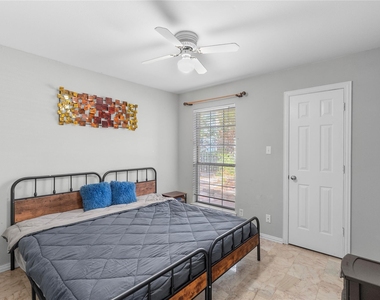 3024 Encino Drive - Photo Thumbnail 11