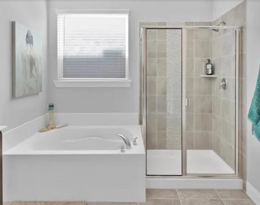10905 Aledo Lane - Photo Thumbnail 11