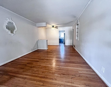 2629 Maverick Avenue - Photo Thumbnail 3