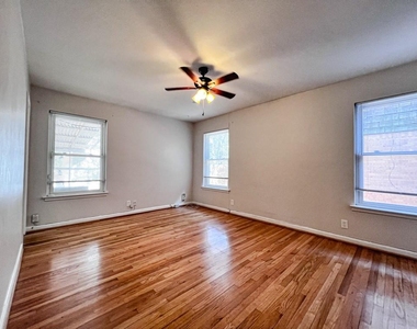 2629 Maverick Avenue - Photo Thumbnail 11