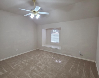 1670 Oak Ridge Drive - Photo Thumbnail 23