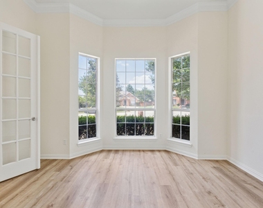 2509 Woodstone Court - Photo Thumbnail 19
