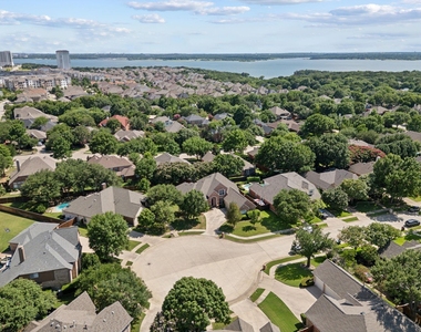 2509 Woodstone Court - Photo Thumbnail 2